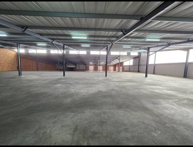 2,849M² WAREHOUSE TO LET IN ORMONDE